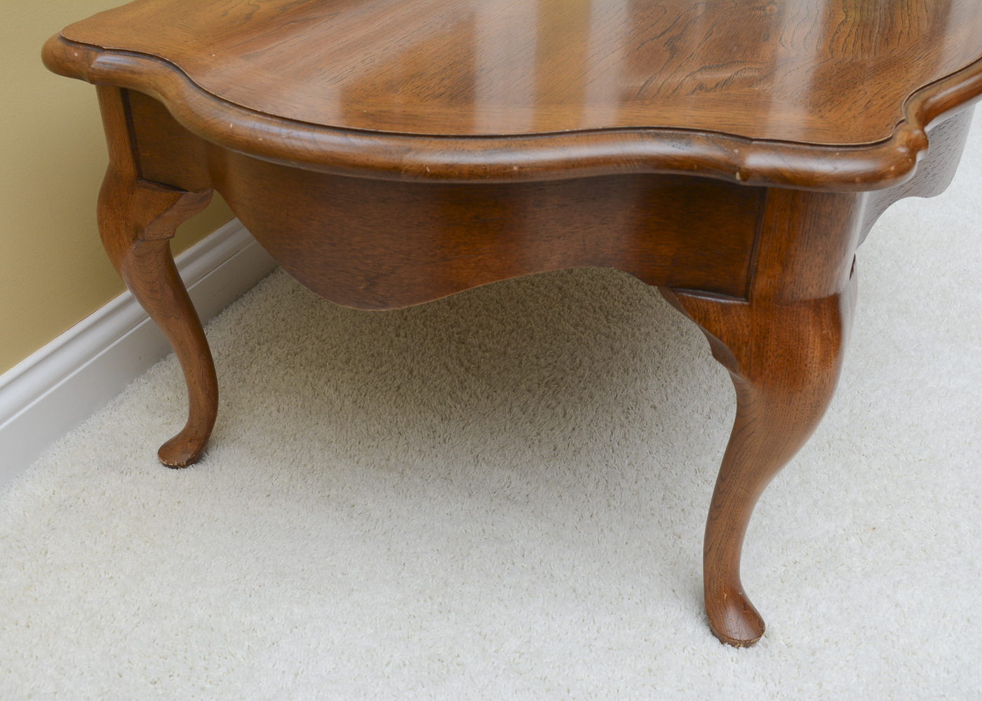 Queen Anne Style Coffee Table