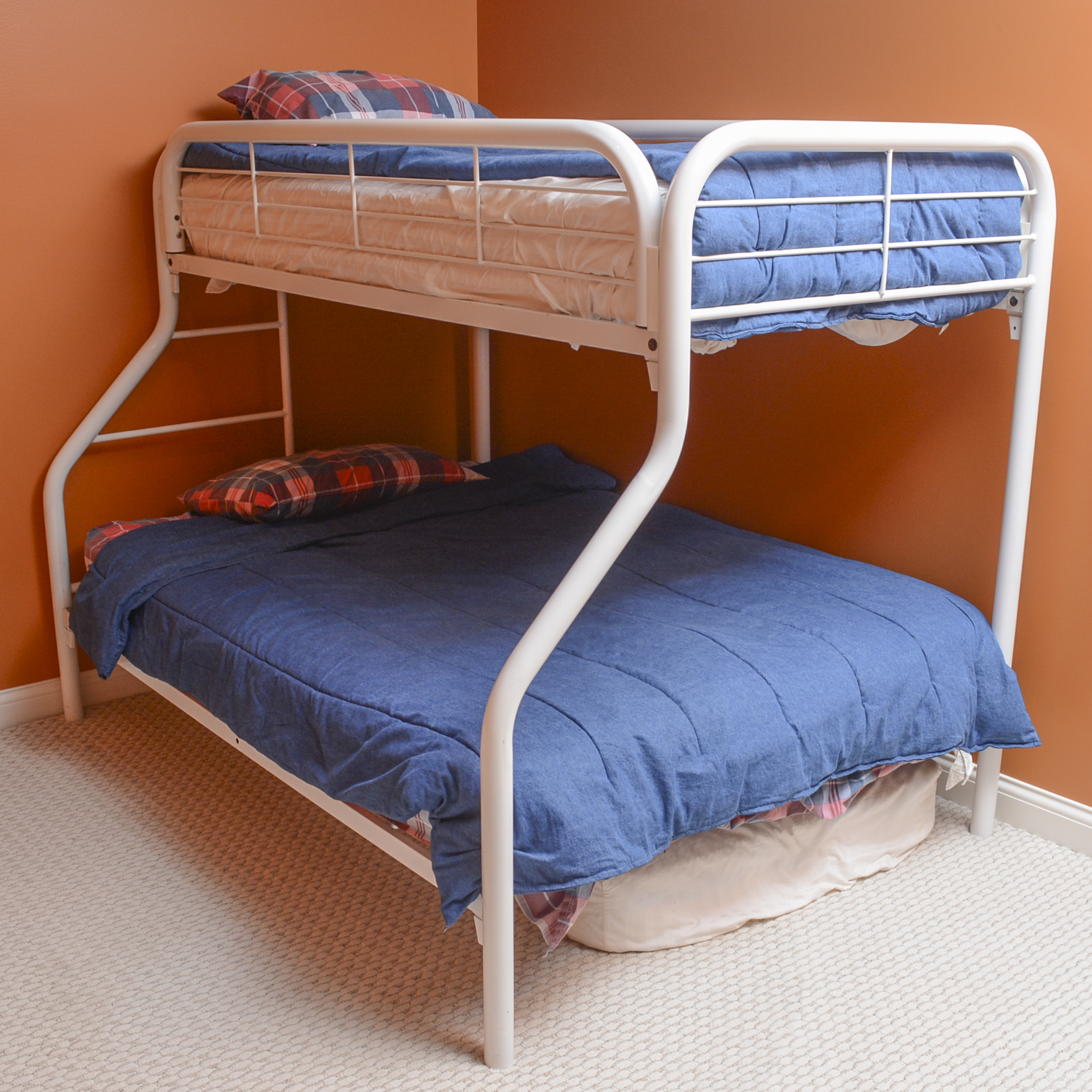 Twin Over Full White Metal Bunk Bed