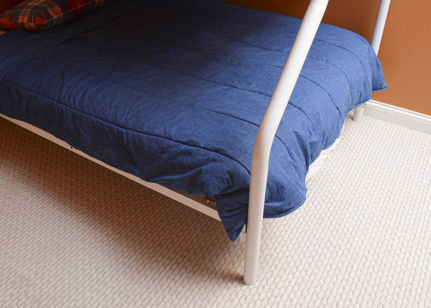 Twin Over Full White Metal Bunk Bed