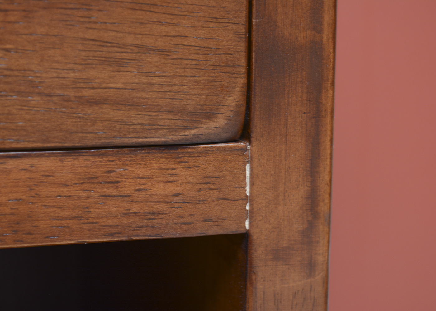 Wooden Accent Table with Table Lamp