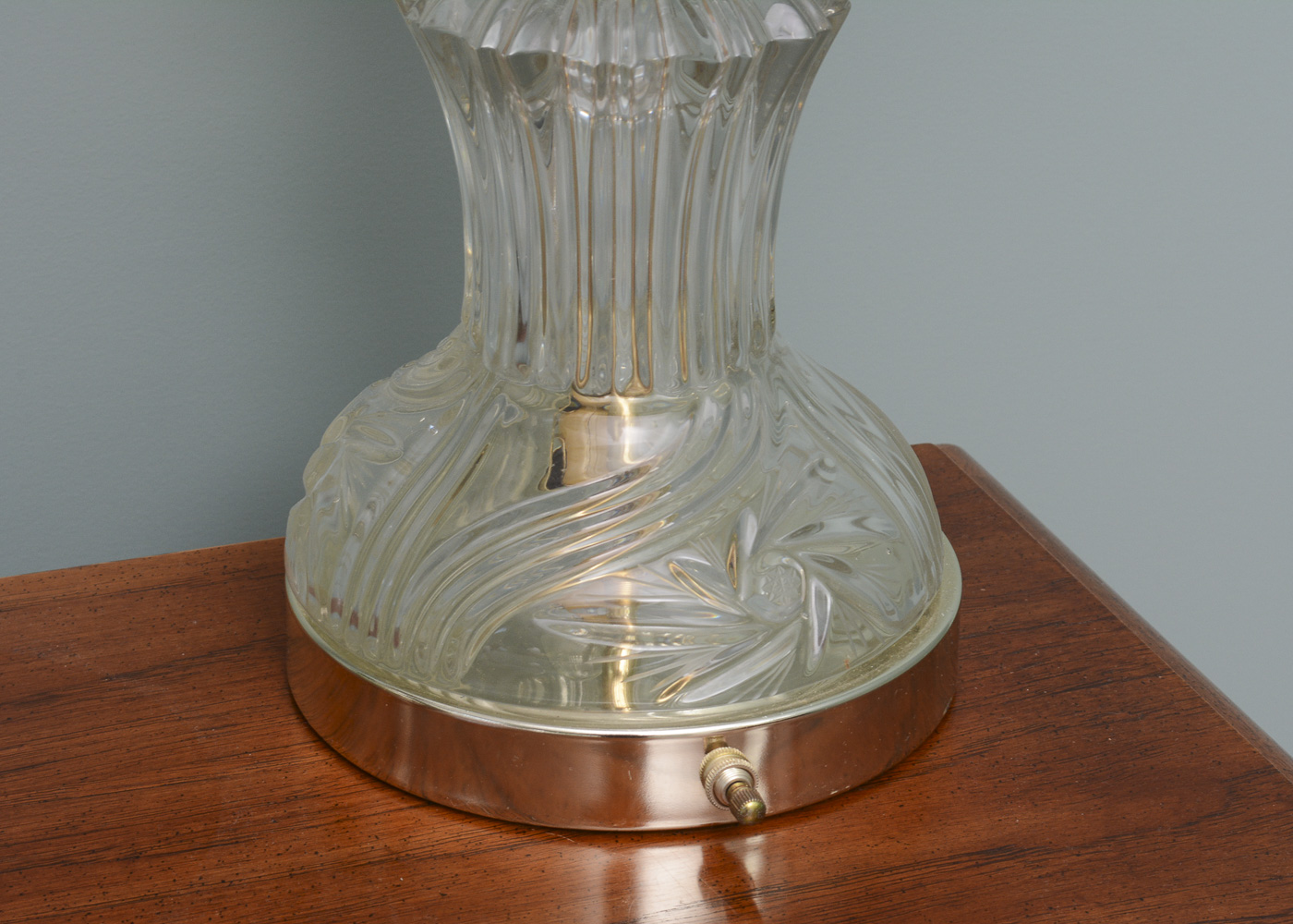 Upper and Lower Light Glass Table Lamps