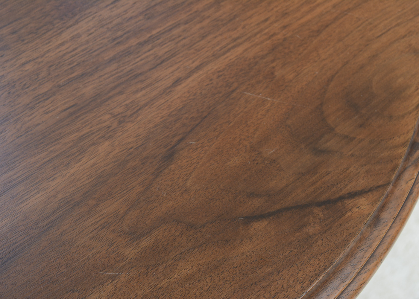 Round Accent Tables