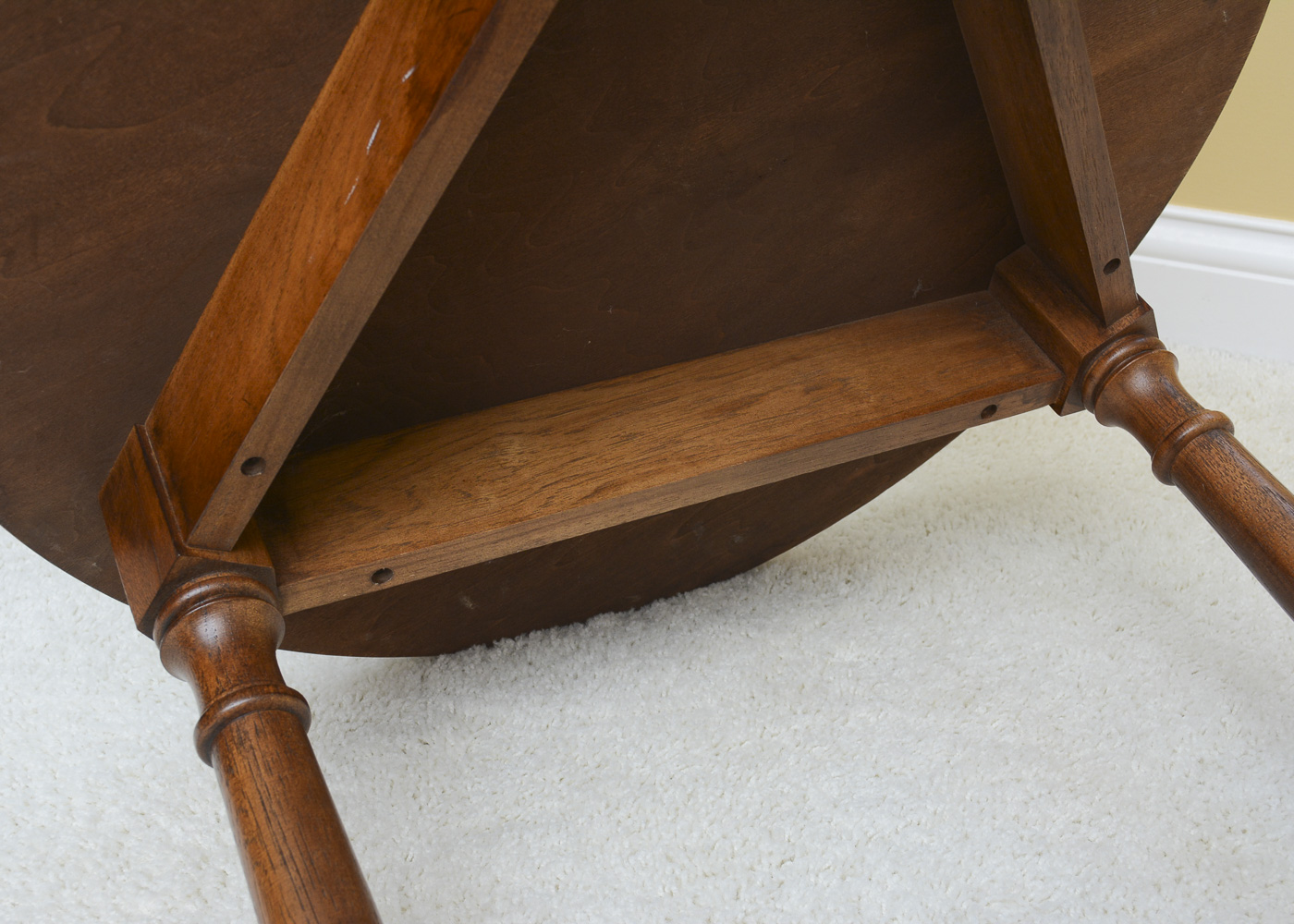 Round Accent Tables