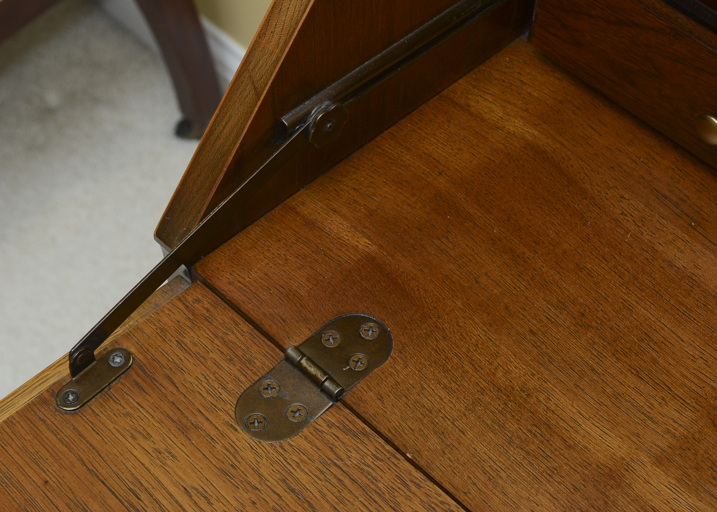 Thomasville "Fisher Park" Oak Secretary Desk