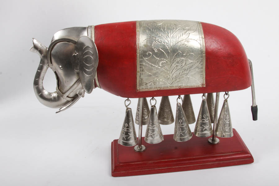 Standing Elephant Chime