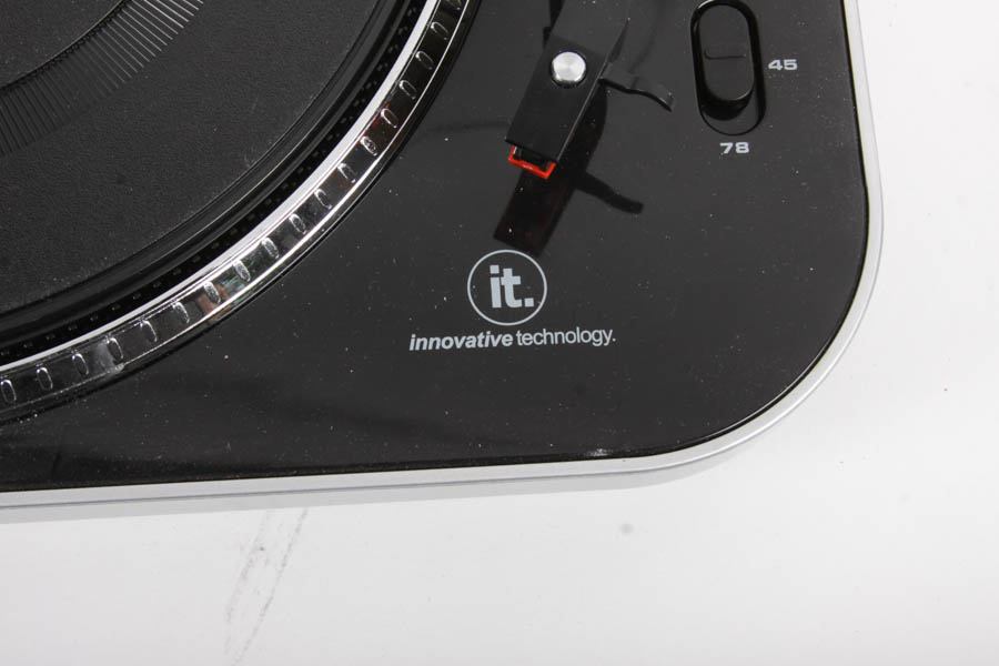 Innovative Technology USB Turntable