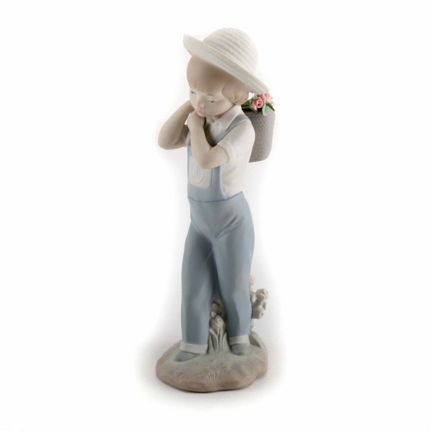 Lladró "Flowers on the Back" Figurine