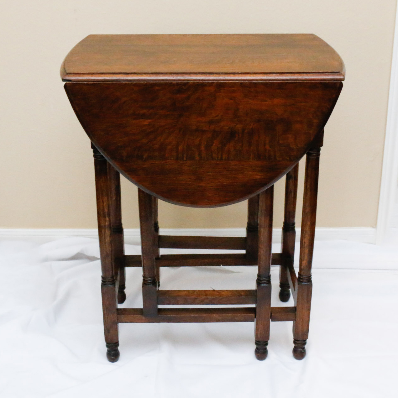 English Oak Drop Leaf Gate Leg Occasional Table
