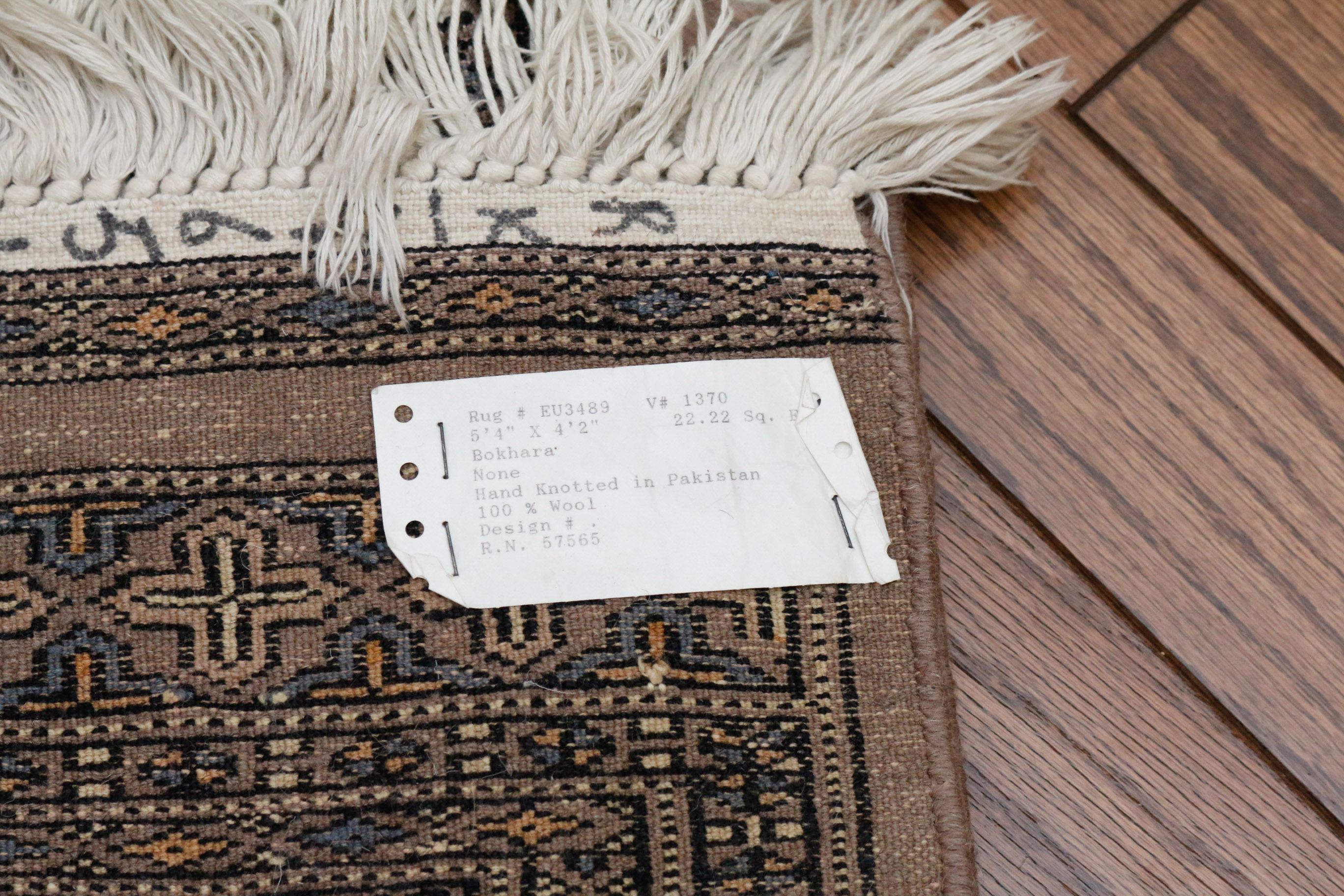 Hand Knotted Pakistani Wool Area Rug