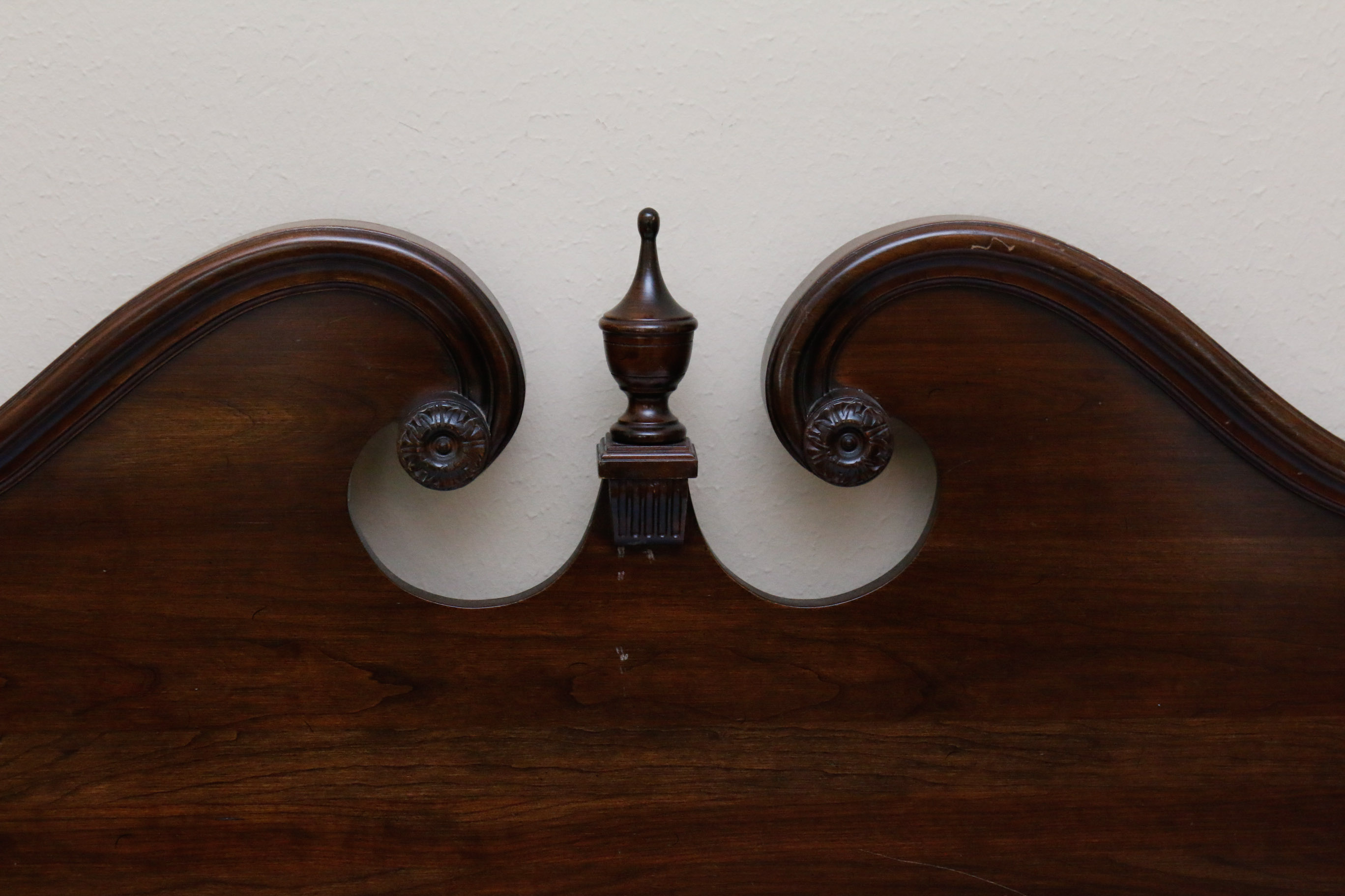 Vintage Mahogany Full Size Four Post Bed