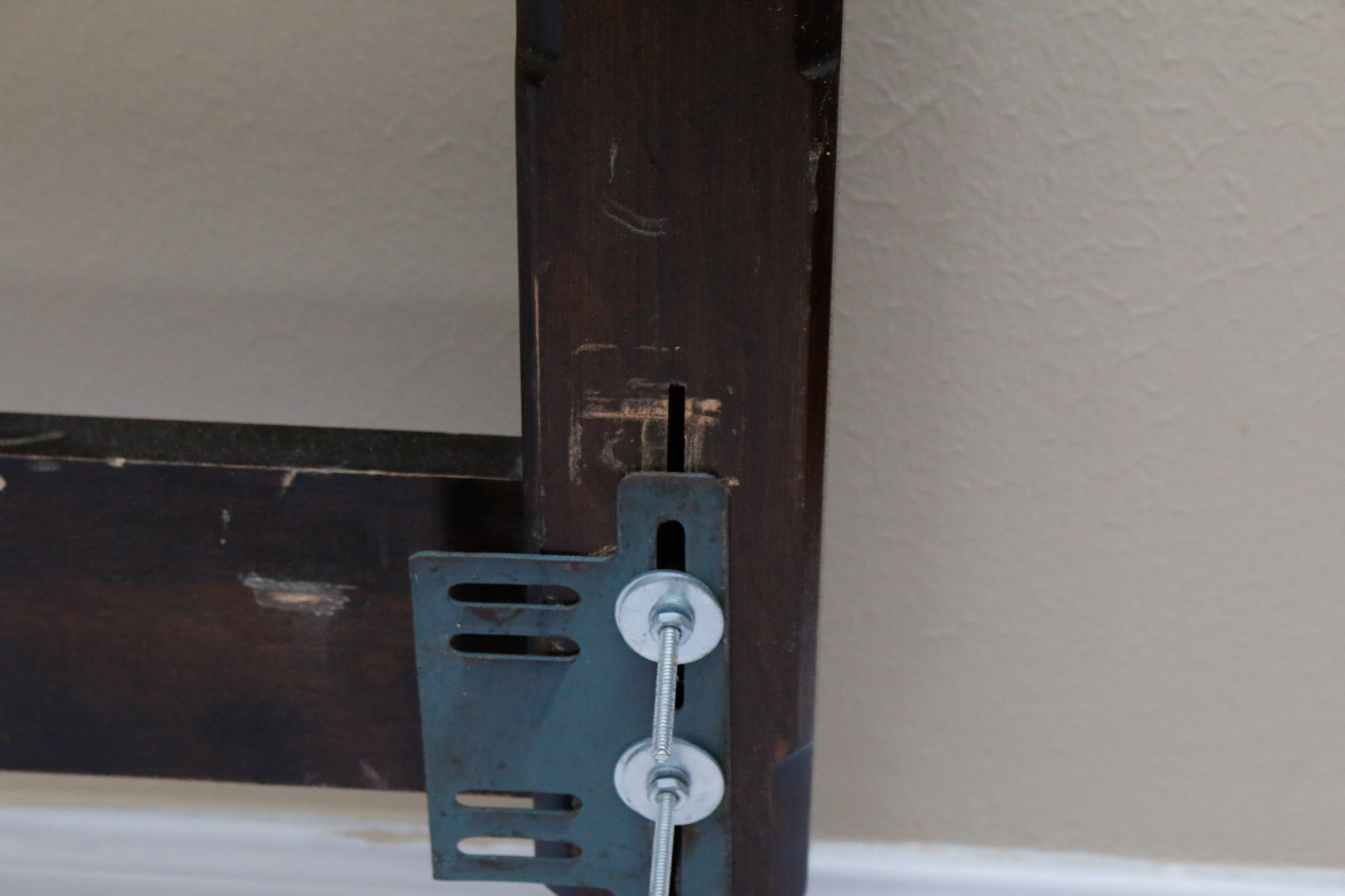 Vintage Mahogany Full Size Four Post Bed