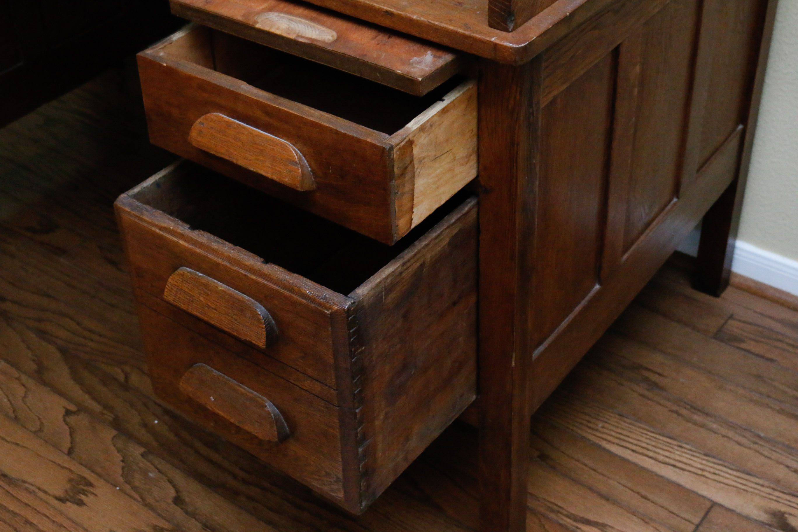 Vintage Roll Top Desk With Matching Chair