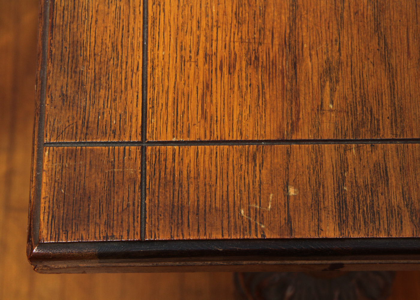 Vintage Dining Room Table with Decorative Carved Legs