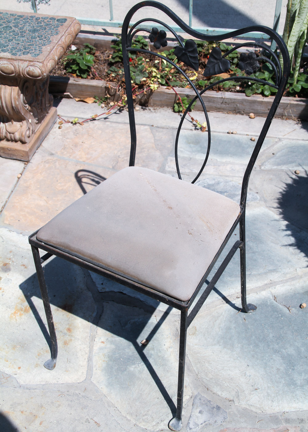 Outdoor Iron Patio Dining Table with Chairs