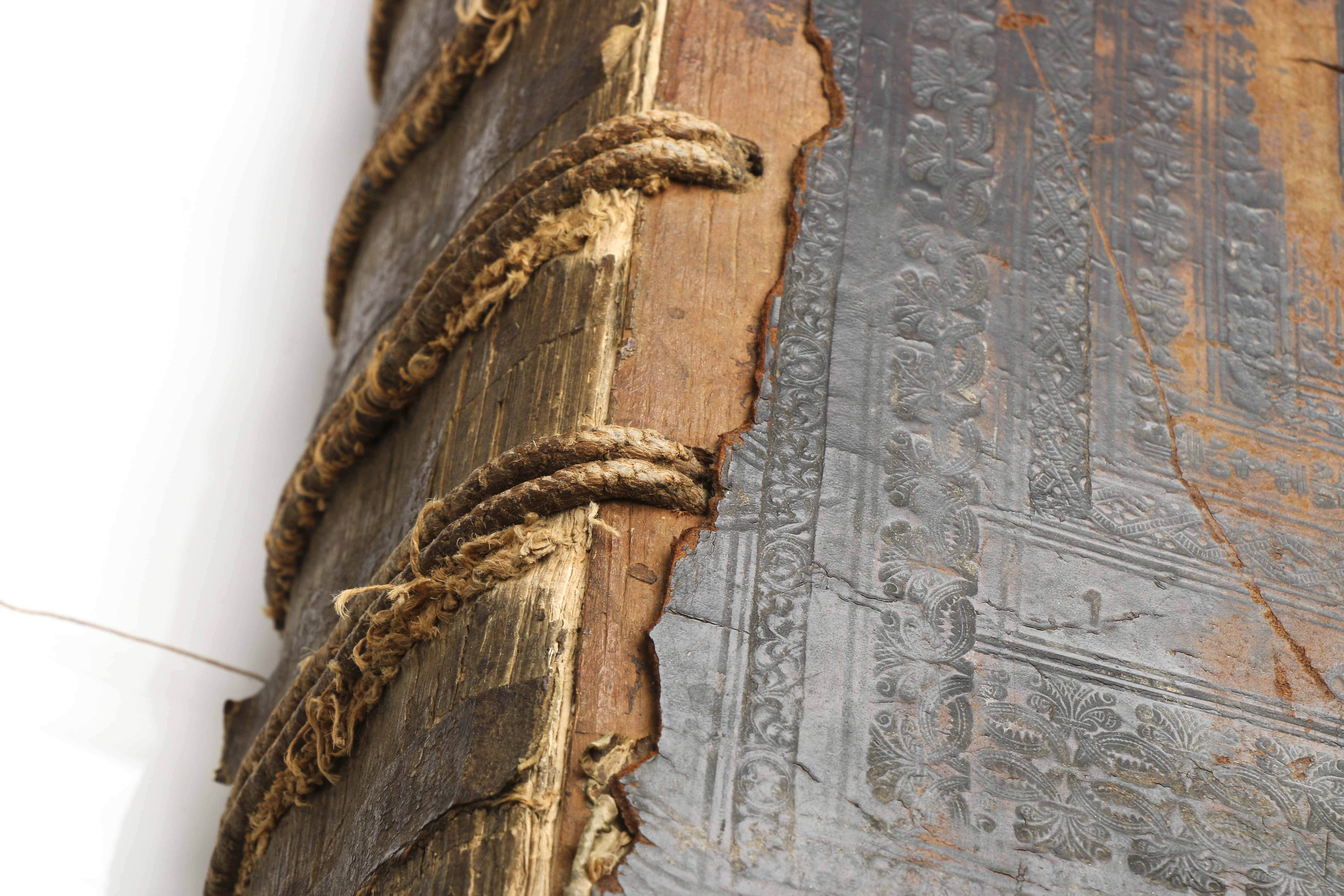 1588 Elias Hutter Hebrew Bible "Cubus Alphabeticus Sanctæ Ebrææ Linguæ"