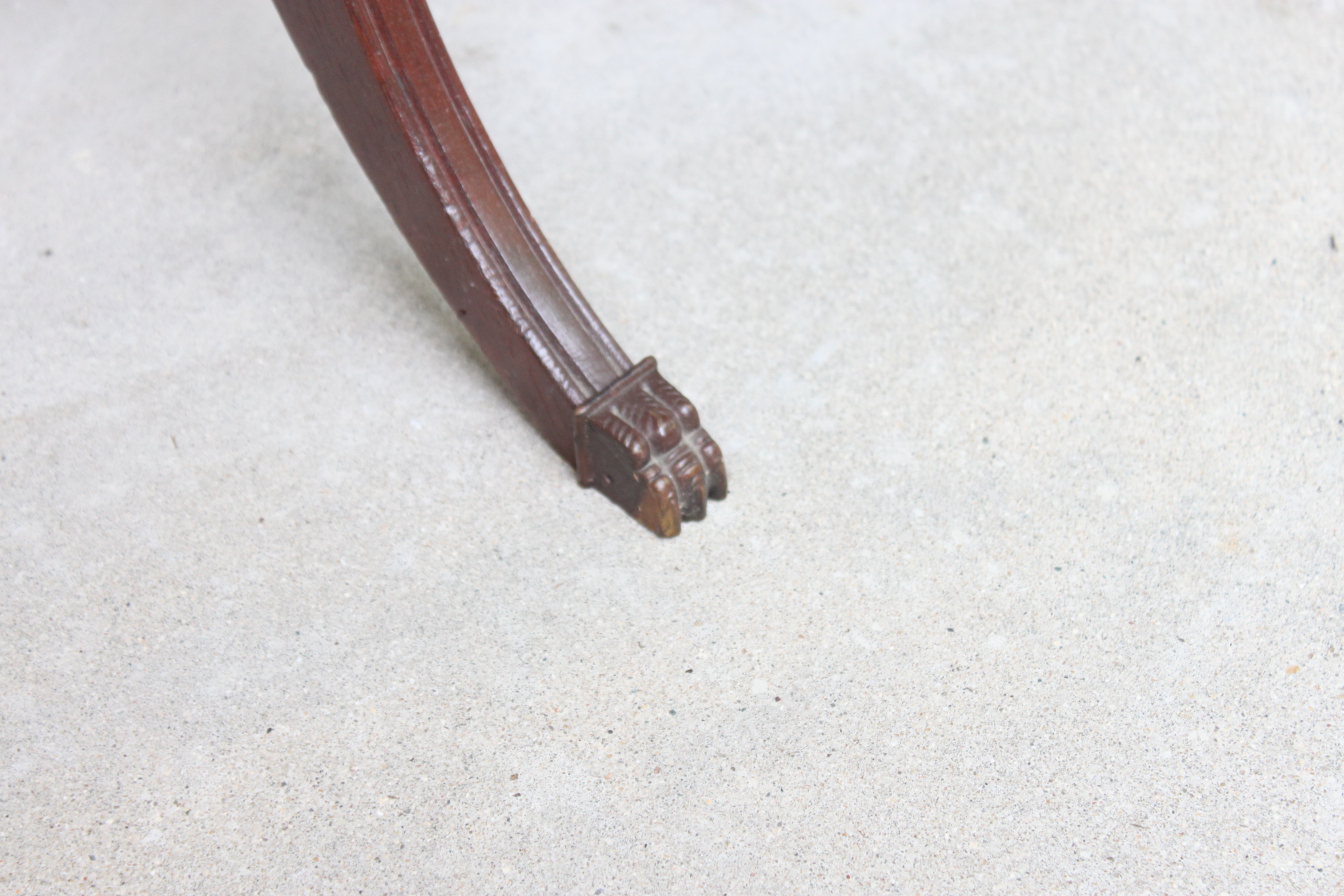 Vintage Duncan Phyfe Style Display Table