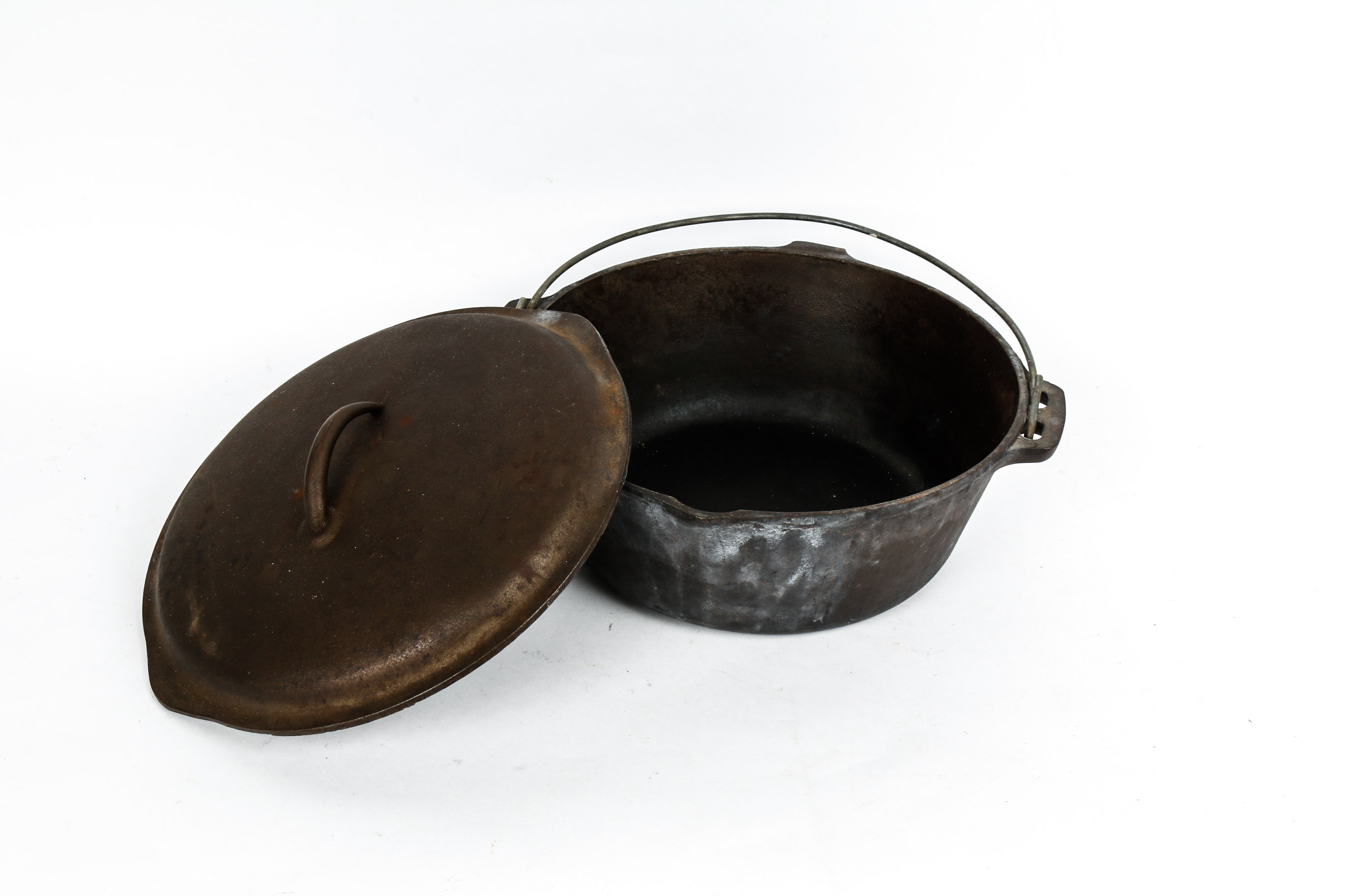 Lidded Cast Iron Pot