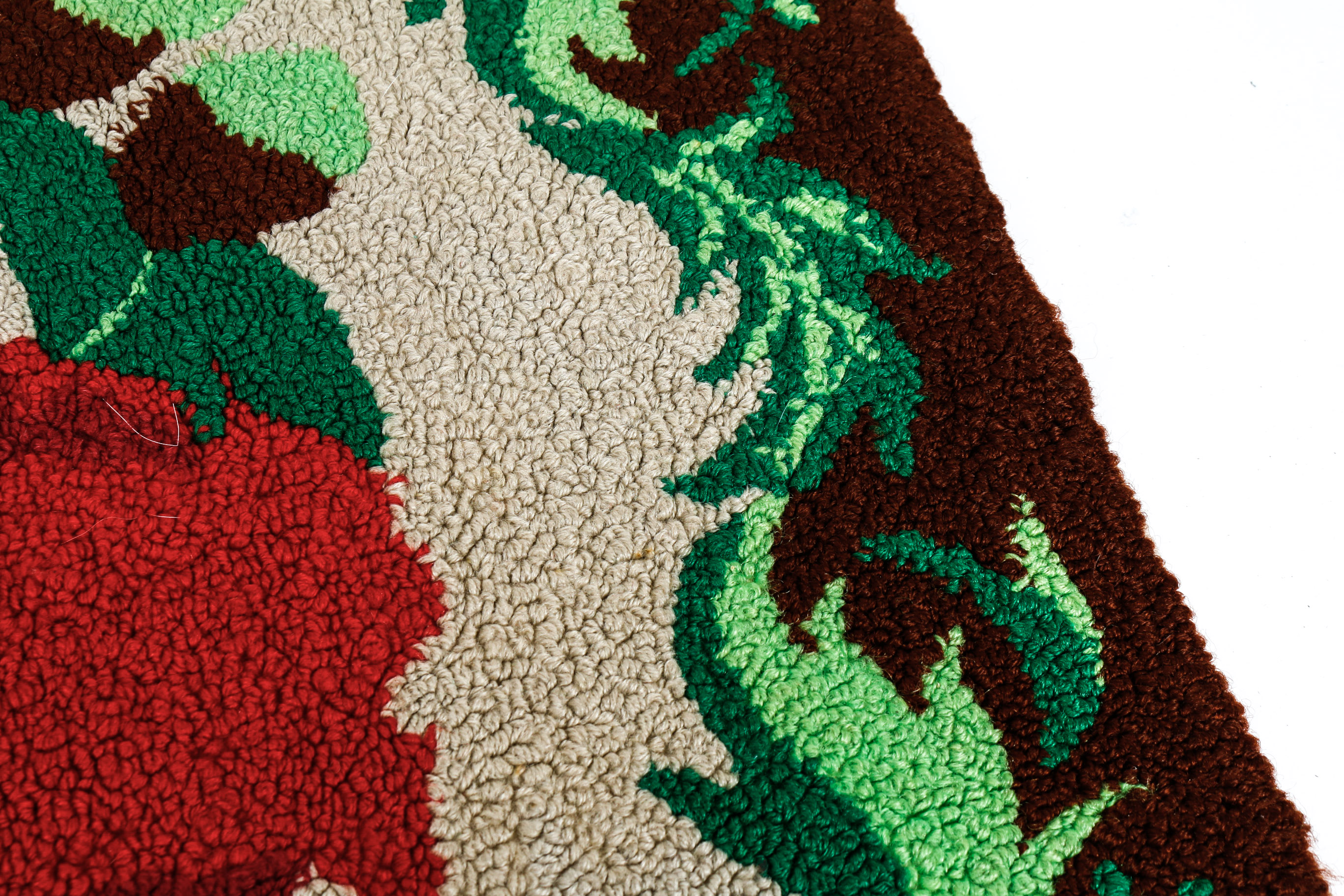 Hooked Accent Poppies Rug