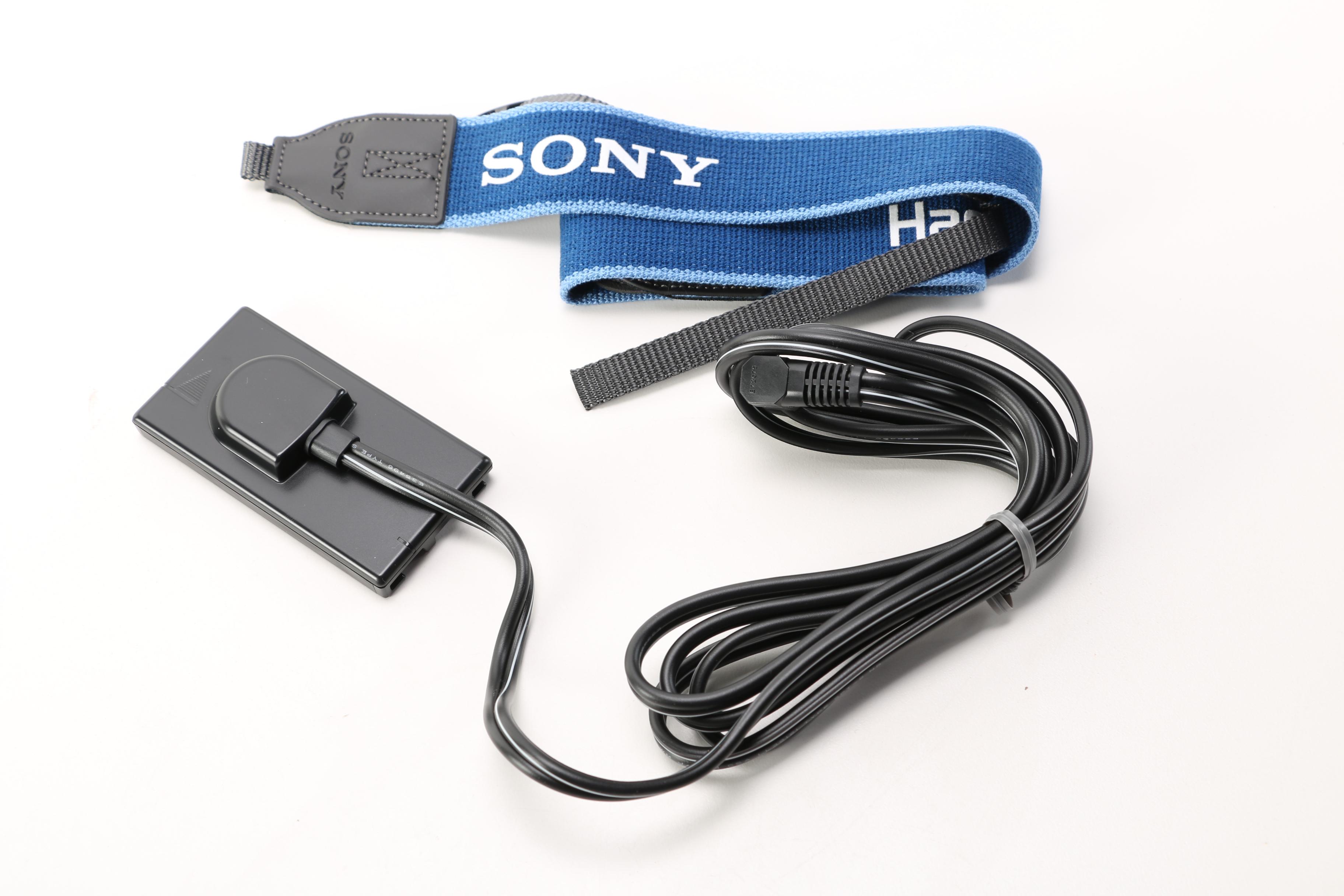 Sony NP-55 Video 8 Handycam Camcorder With Accessories