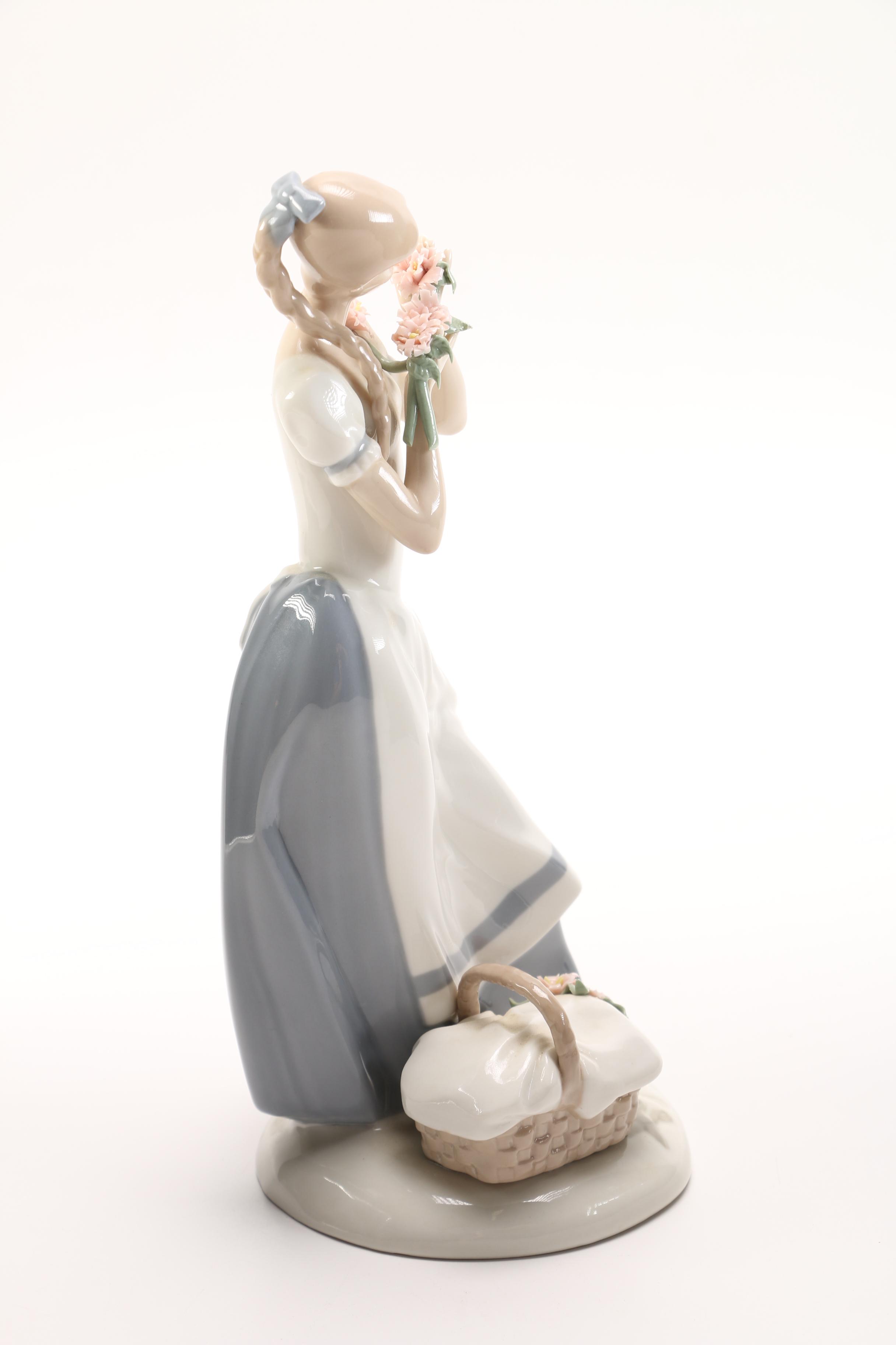 Vintage Lladro " Cecilia The Carnation Maiden" Figurine C. 1983