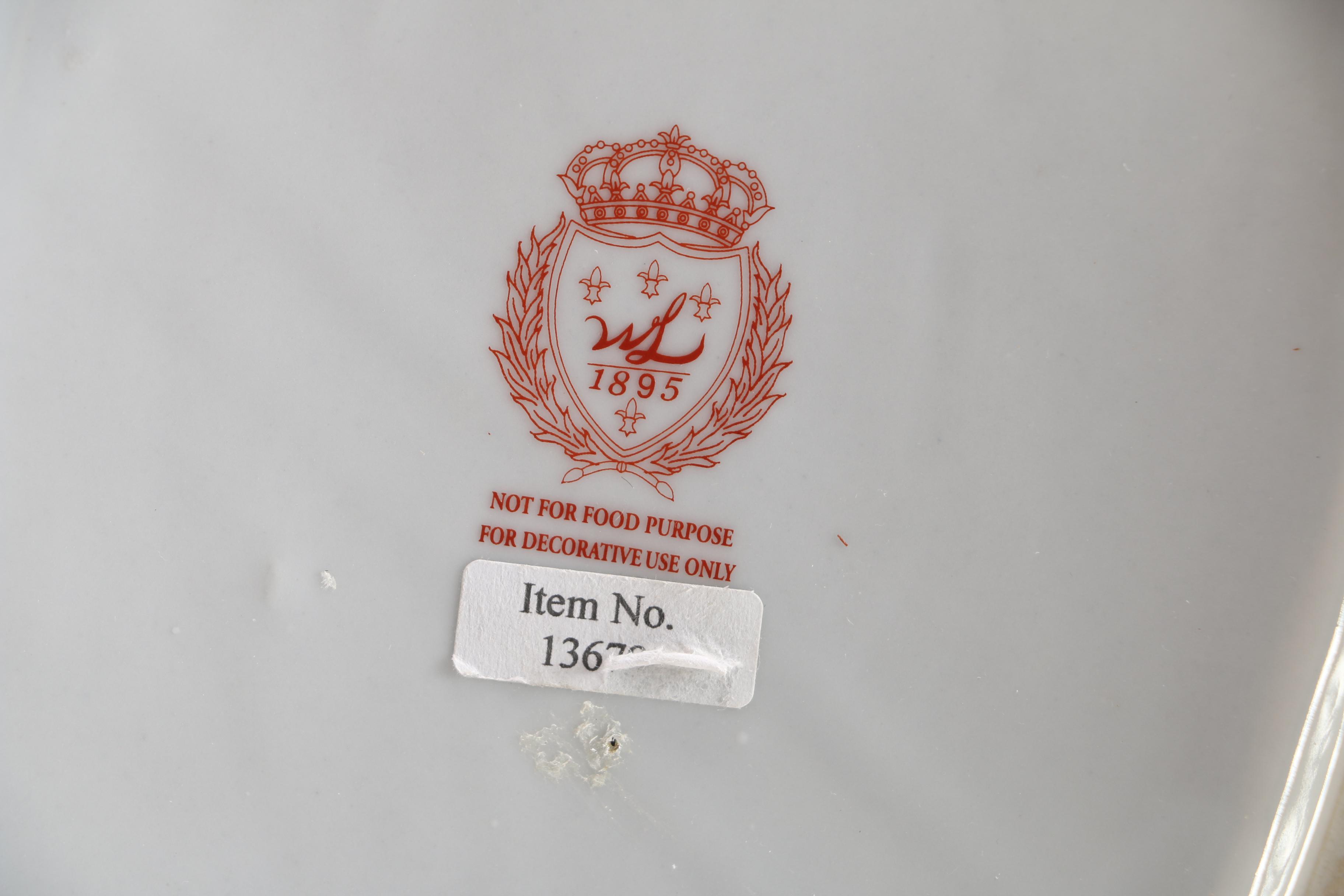 Wong Lee Coral Pattern Ceramic Dish