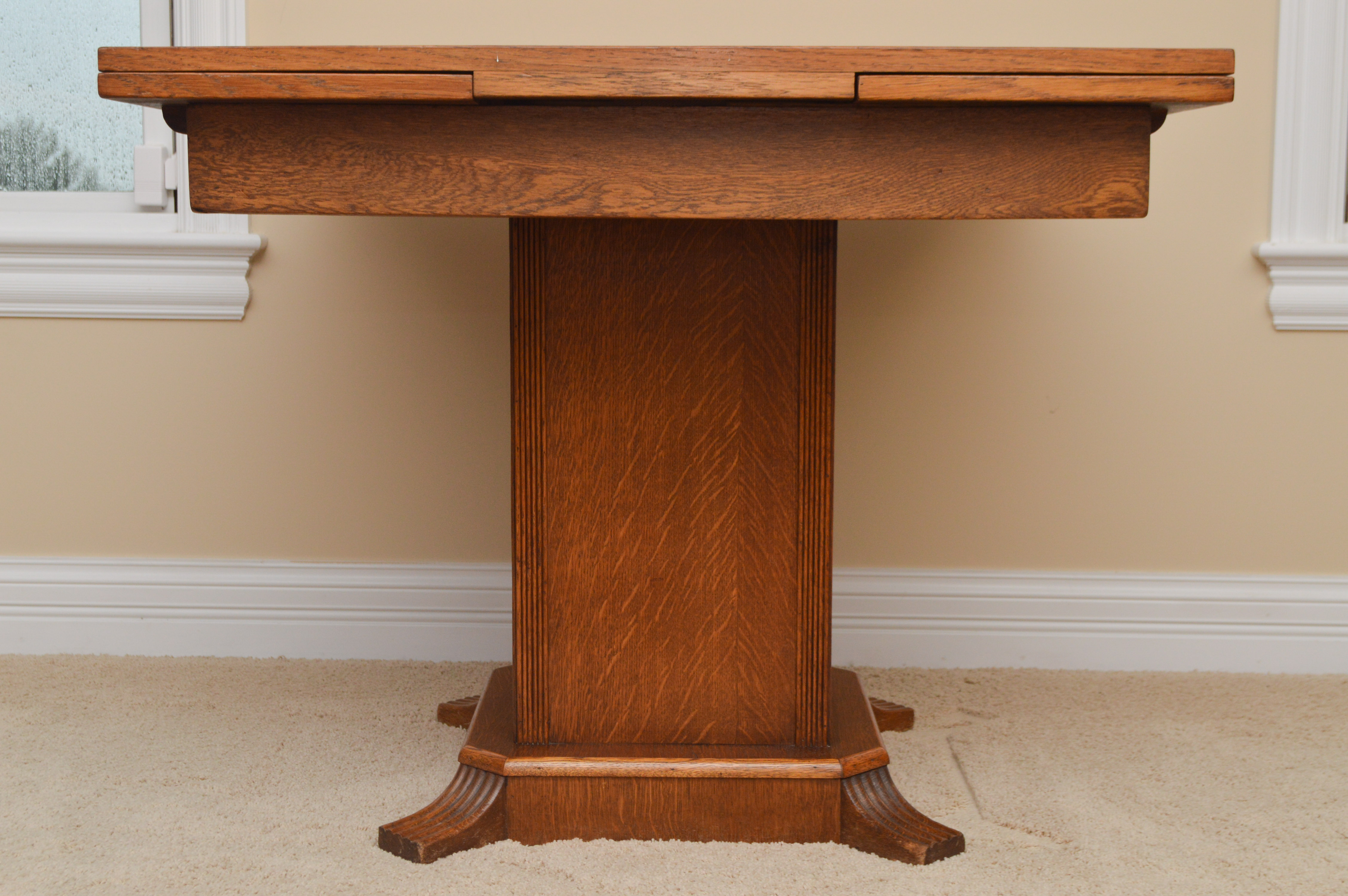 Antique Oak Expandable Table