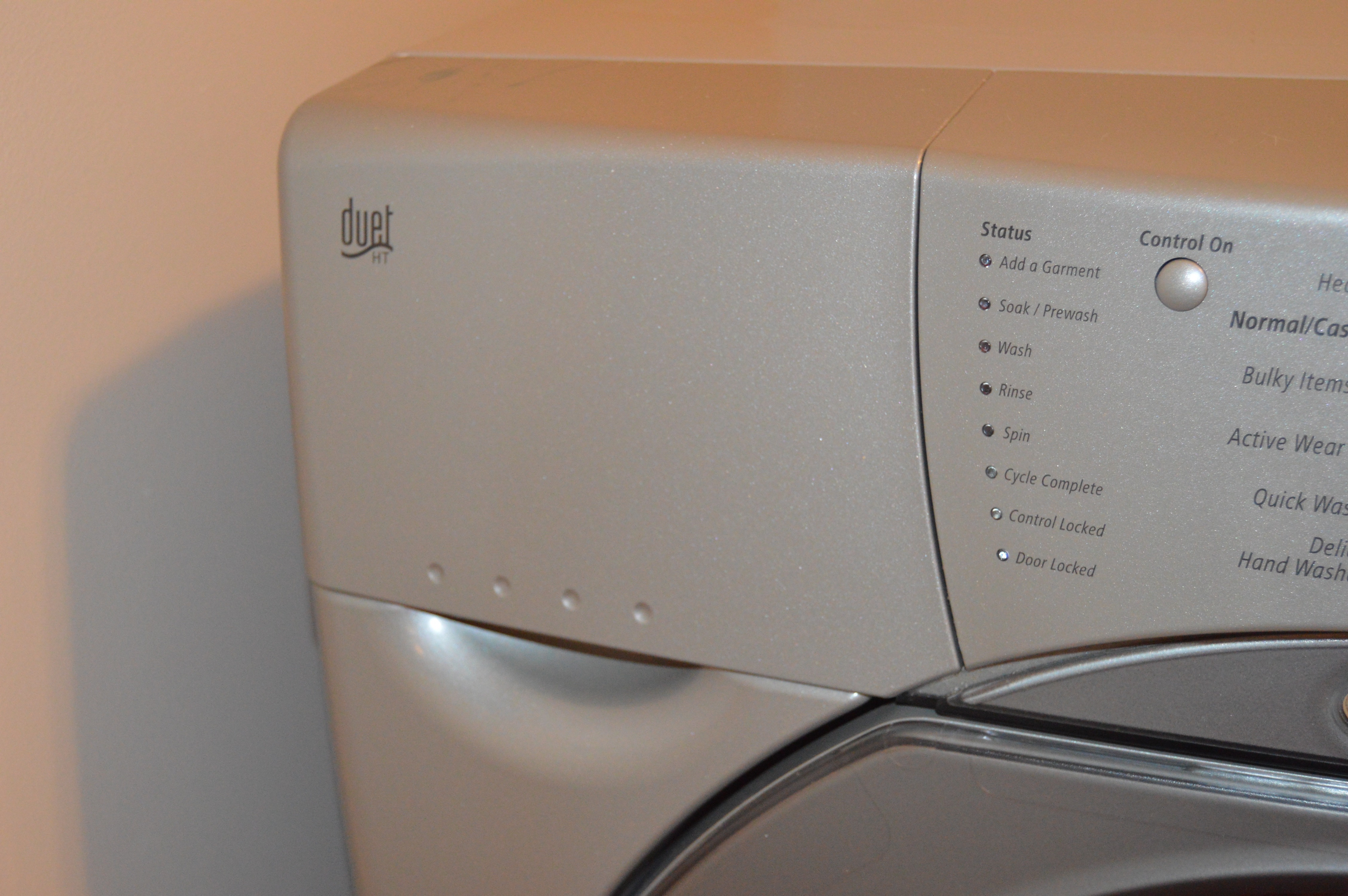 Whirlpool "Duet HT" Front-Load Washer and Storage Pedestal