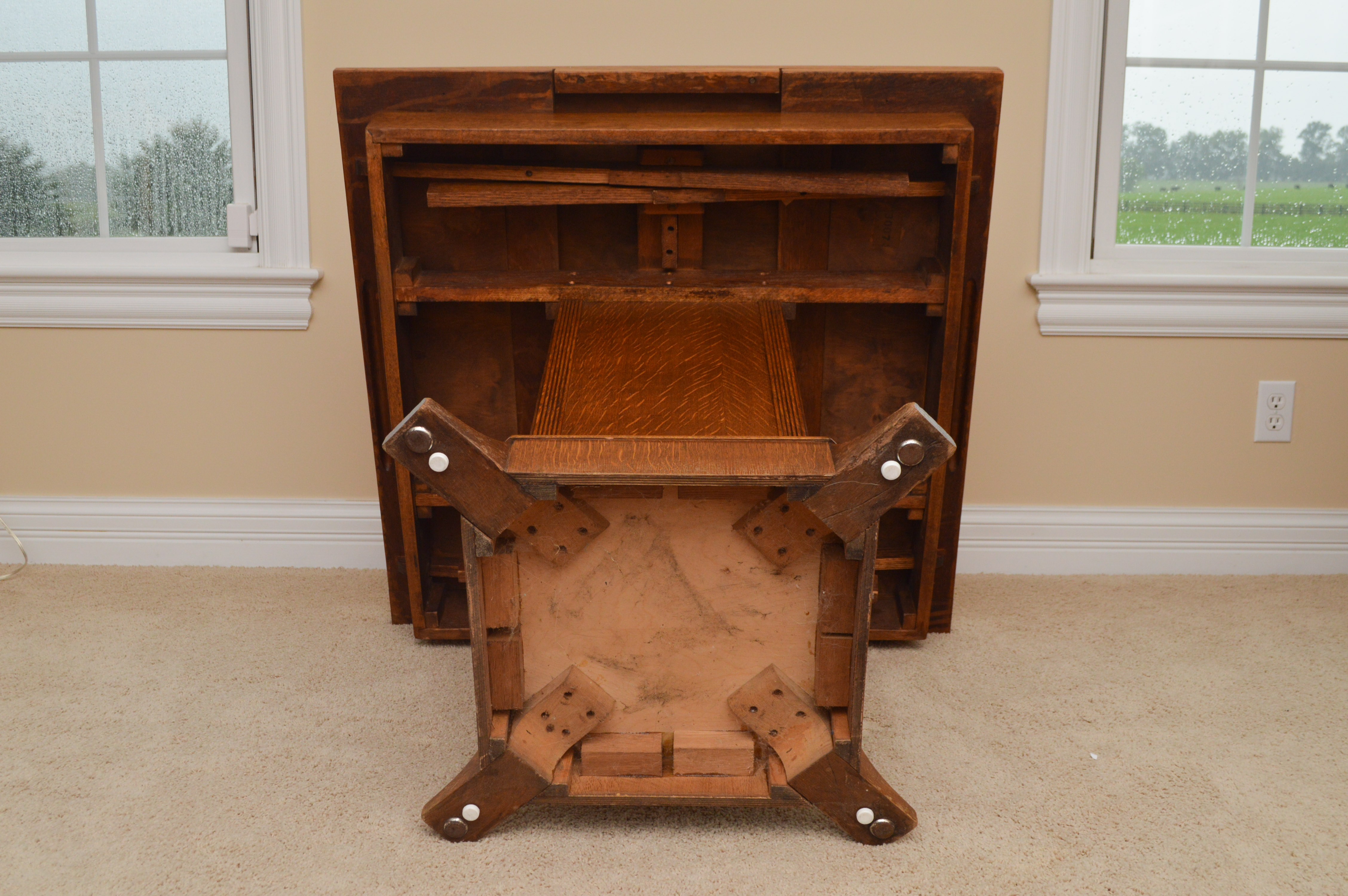 Antique Oak Expandable Table