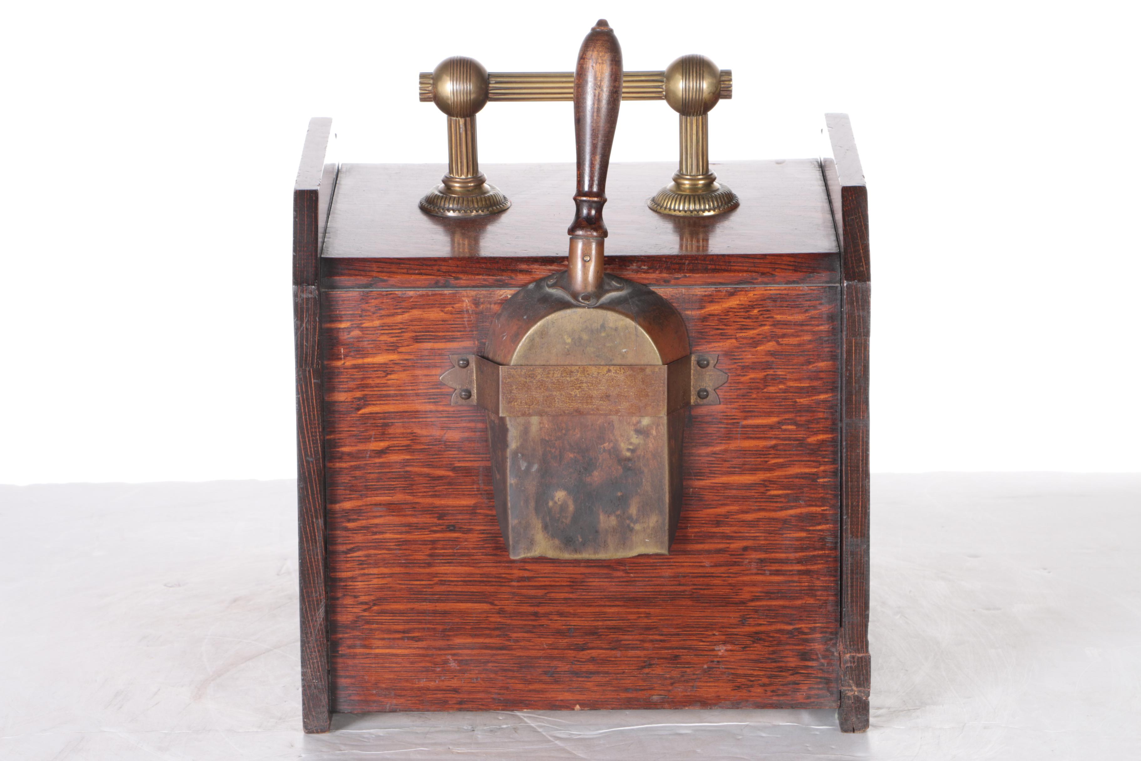 Early 20th Century Quartersawn Oak Coal Box