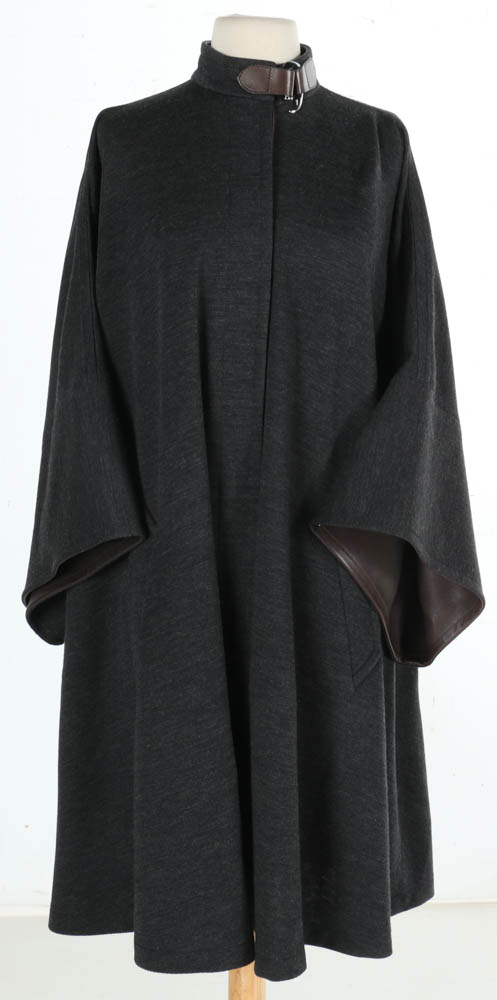 Hermès Deep Heather Gray Wool Cape with Coordinating Gloves