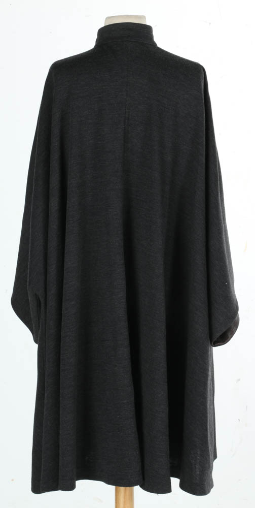 Hermès Deep Heather Gray Wool Cape with Coordinating Gloves