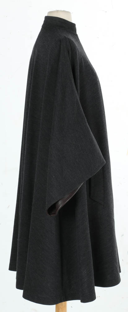 Hermès Deep Heather Gray Wool Cape with Coordinating Gloves