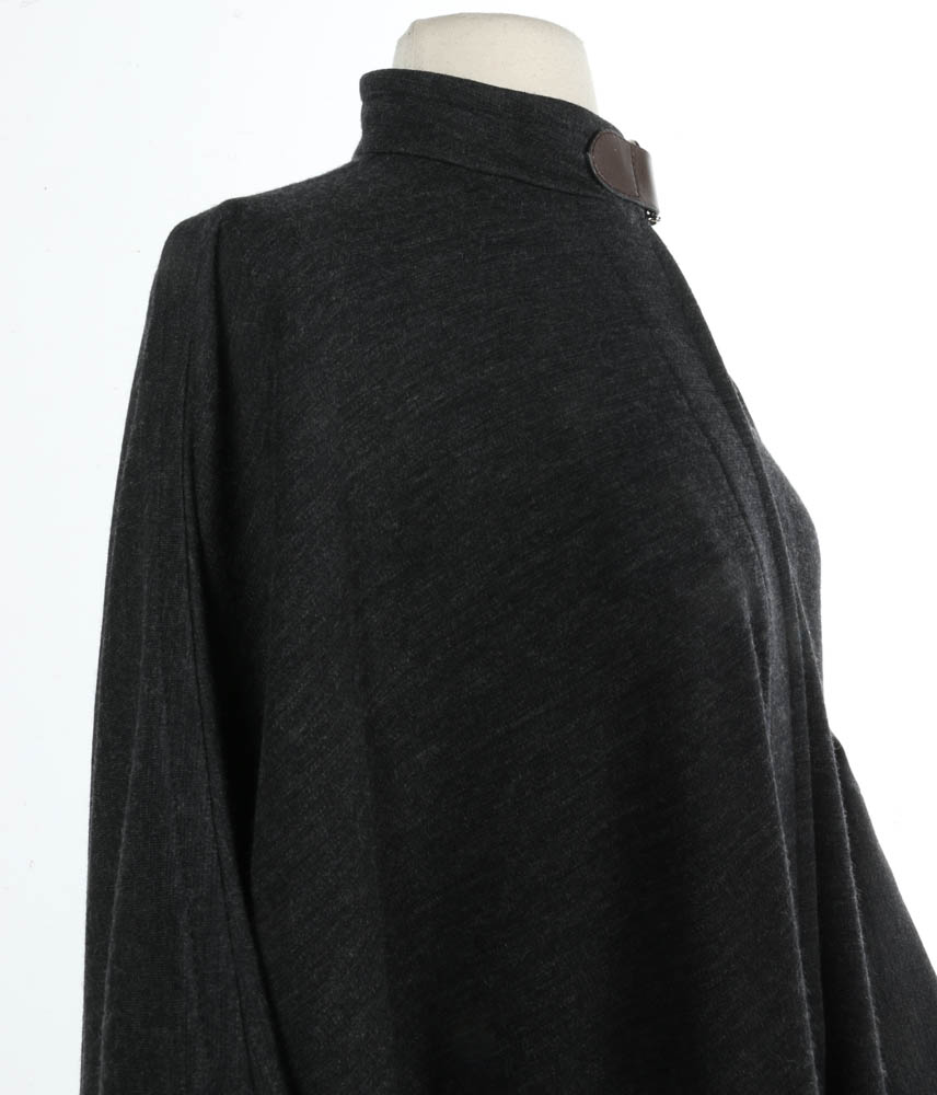 Hermès Deep Heather Gray Wool Cape with Coordinating Gloves