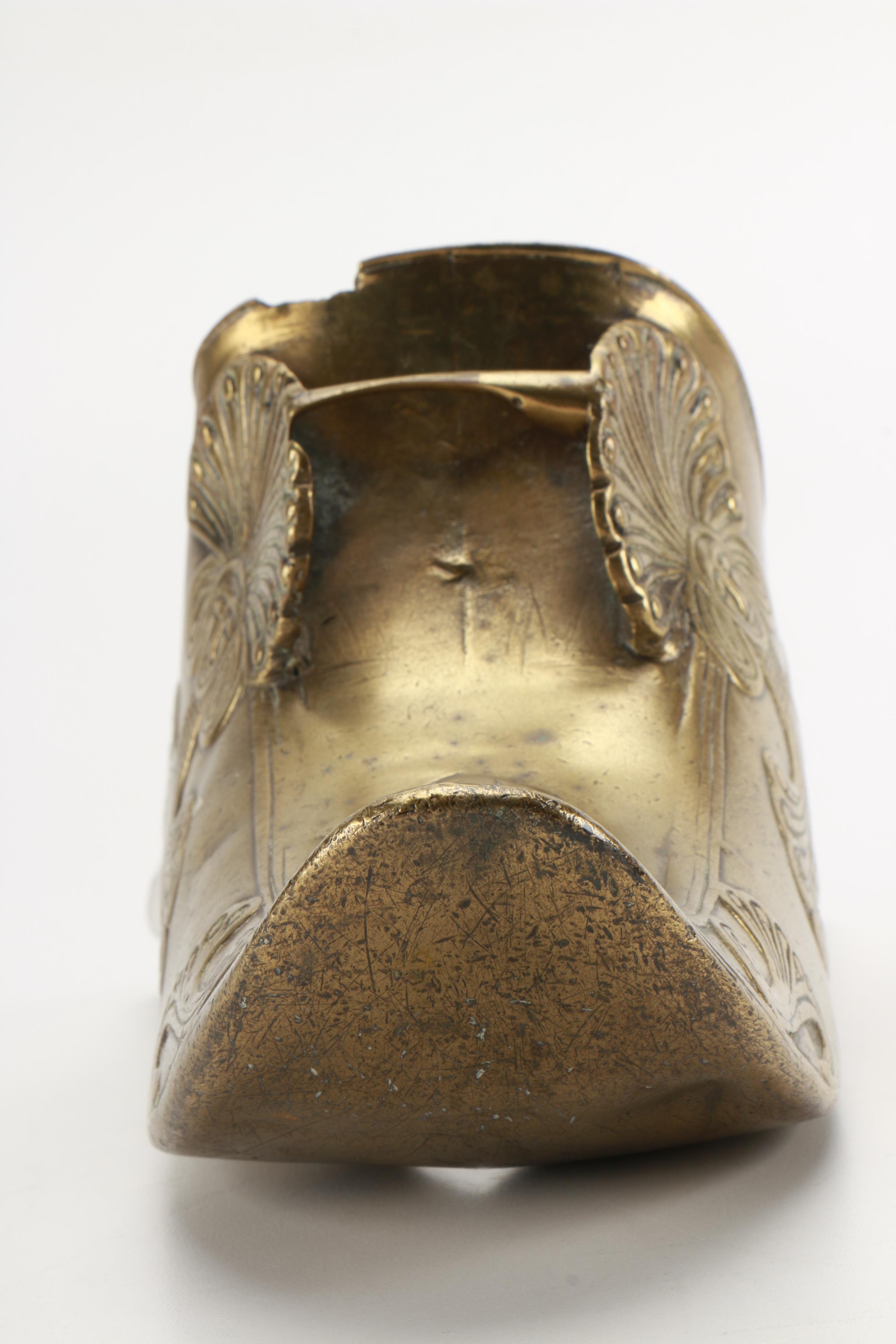 Conquistador Brass Stirrup Wall Sconces