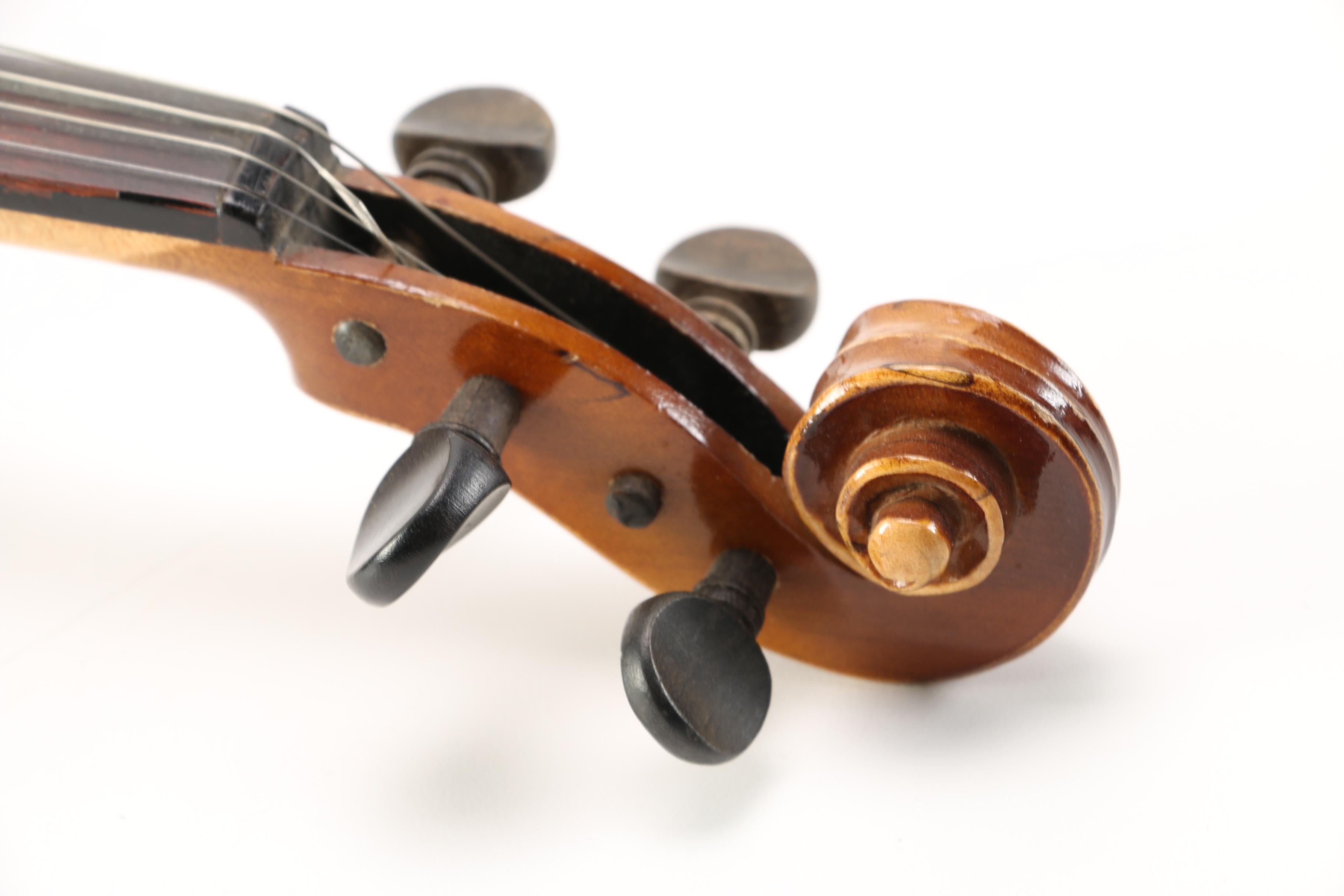 Kiso Suzuki Violin, Case and Bow