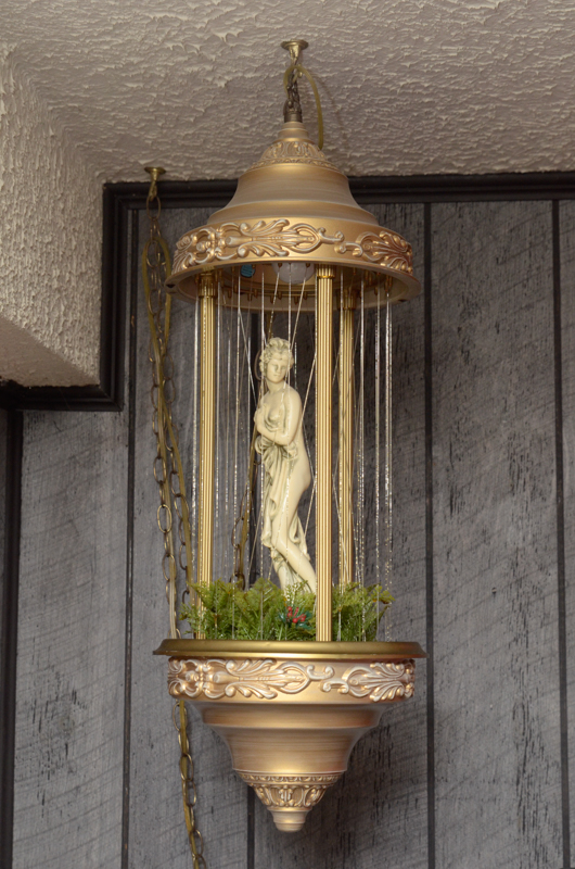 Vintage Oil "Rain" Classical Goddess Lamp