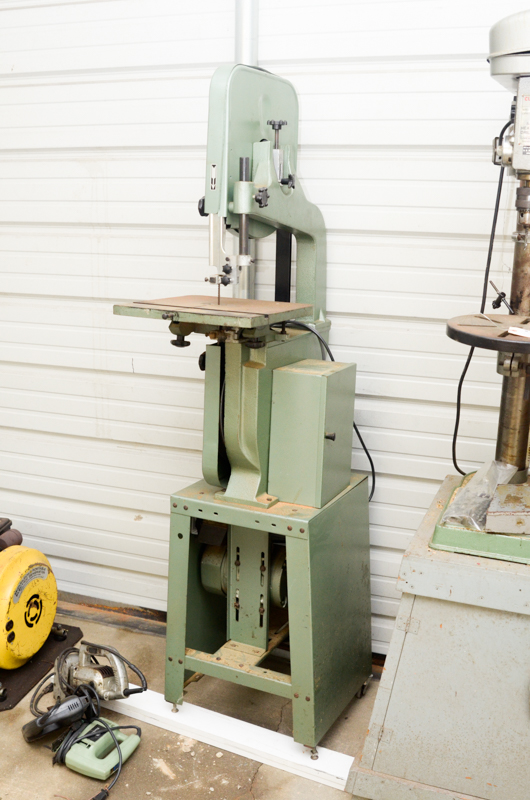 Stand Up Band Saw