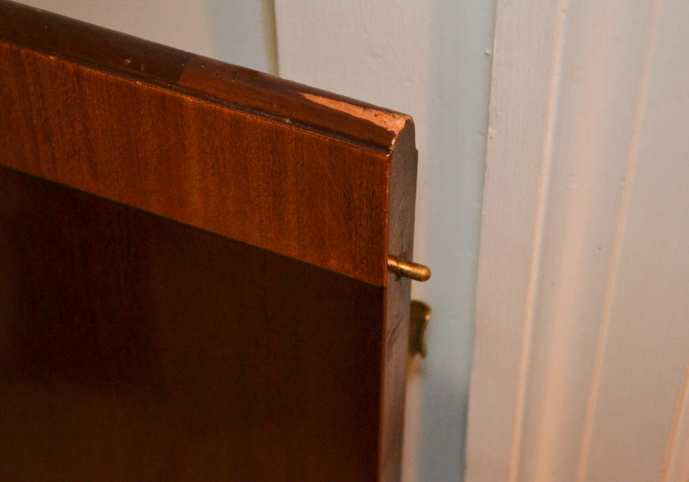 Vintage Sheraton Inspired Dining Table With Leaf Inserts