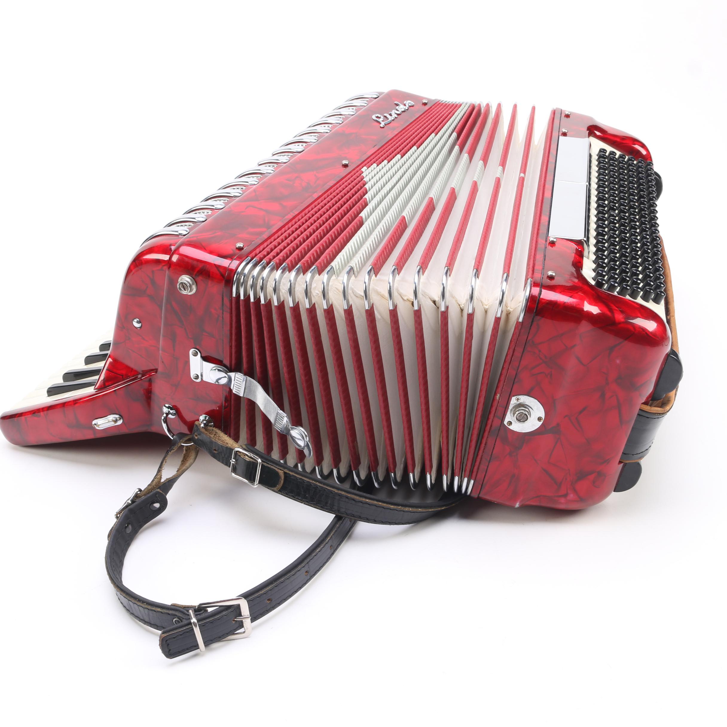 Lindo Piano Accordion and Case