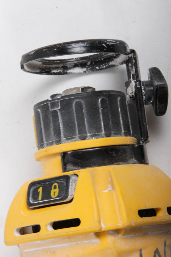 DeWalt Cut-Out Power Tool