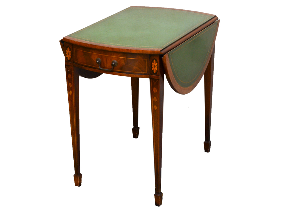 Vintage Hepplewhite Style Mahogany Drop Leaf Table