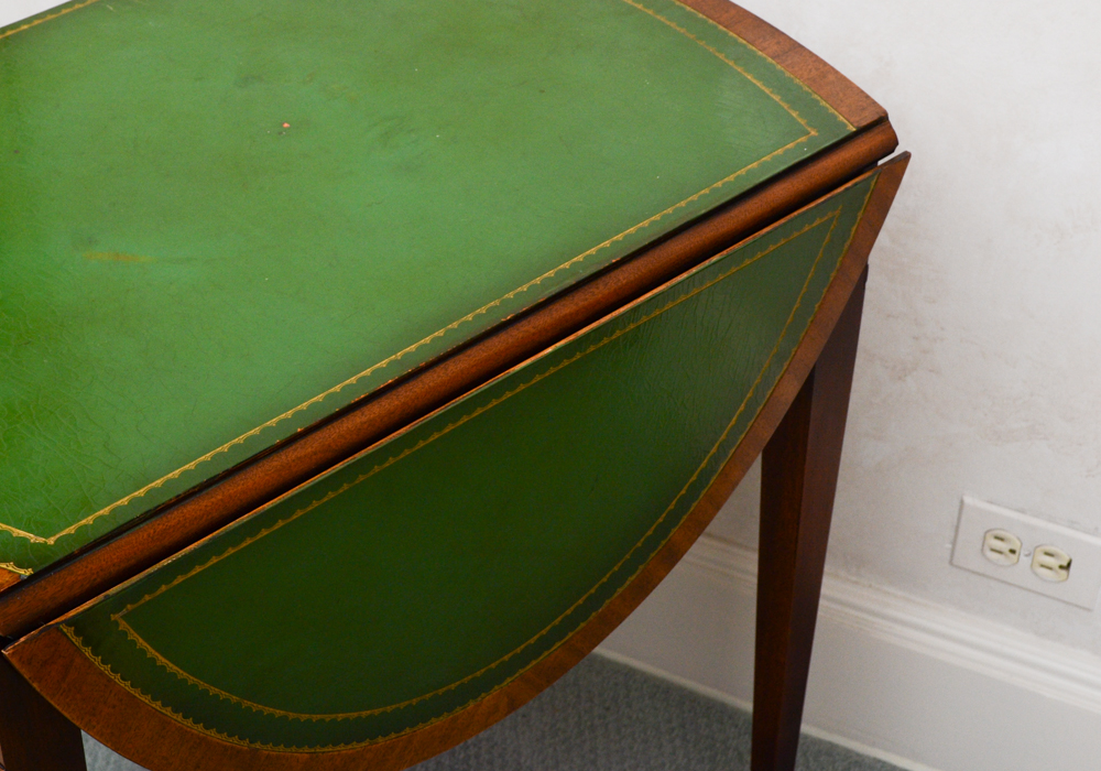 Vintage Hepplewhite Style Mahogany Drop Leaf Table