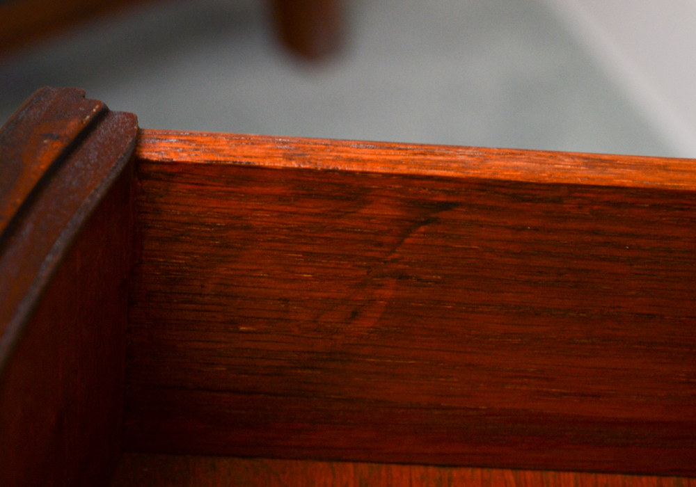 Hepplewhite Style Drop Leaf Table