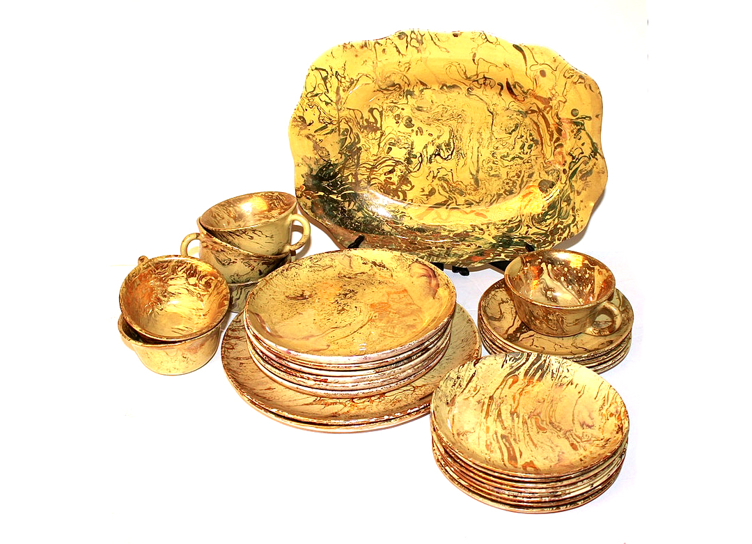 Signed Sascha Brastoff "Surf Ballet" Yellow Gold Dinnerware