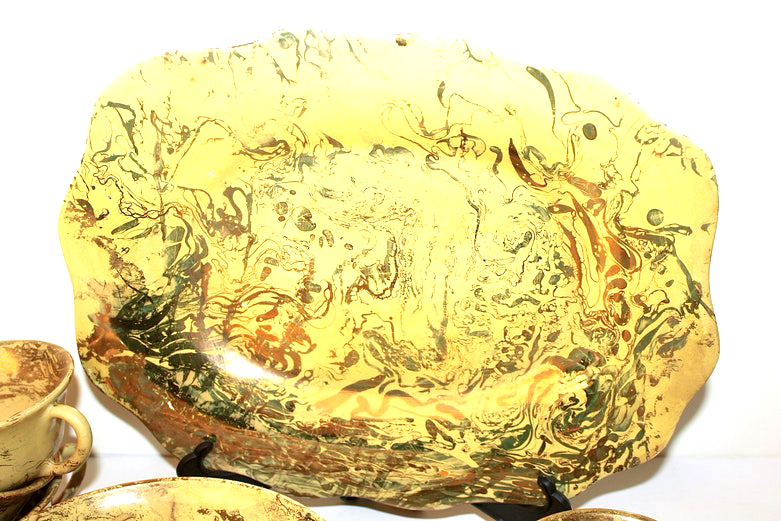 Signed Sascha Brastoff "Surf Ballet" Yellow Gold Dinnerware