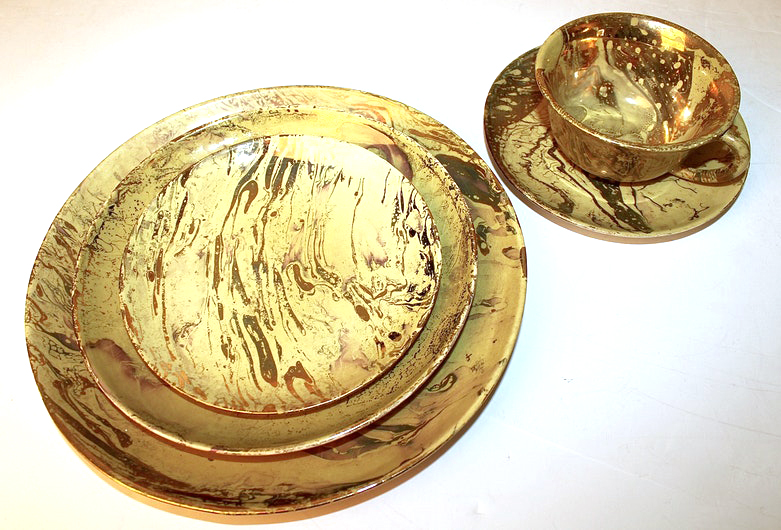 Signed Sascha Brastoff "Surf Ballet" Yellow Gold Dinnerware