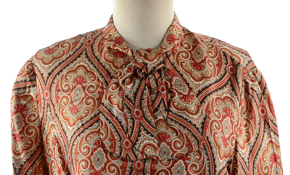 Women's Vintage Cropped Blouse and Maxi Skirt