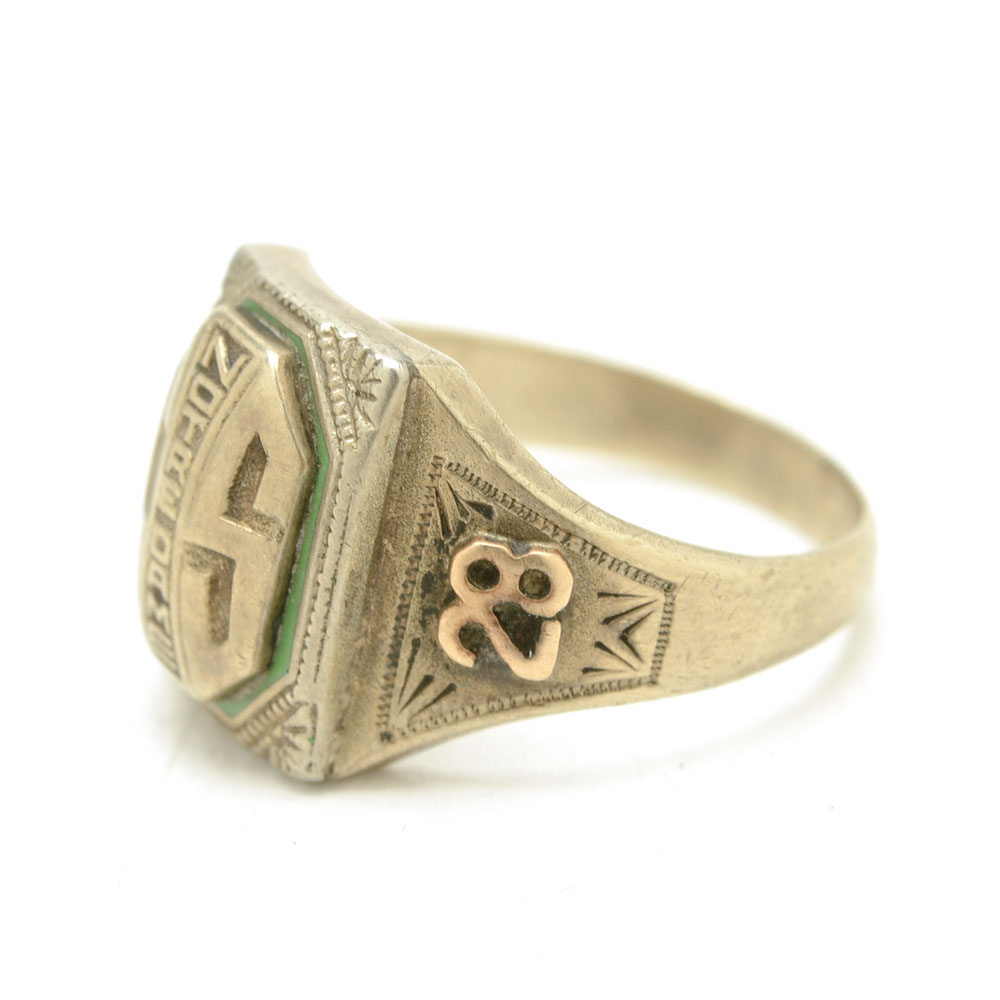1928 10K Yellow Gold Notre Dame Class Ring