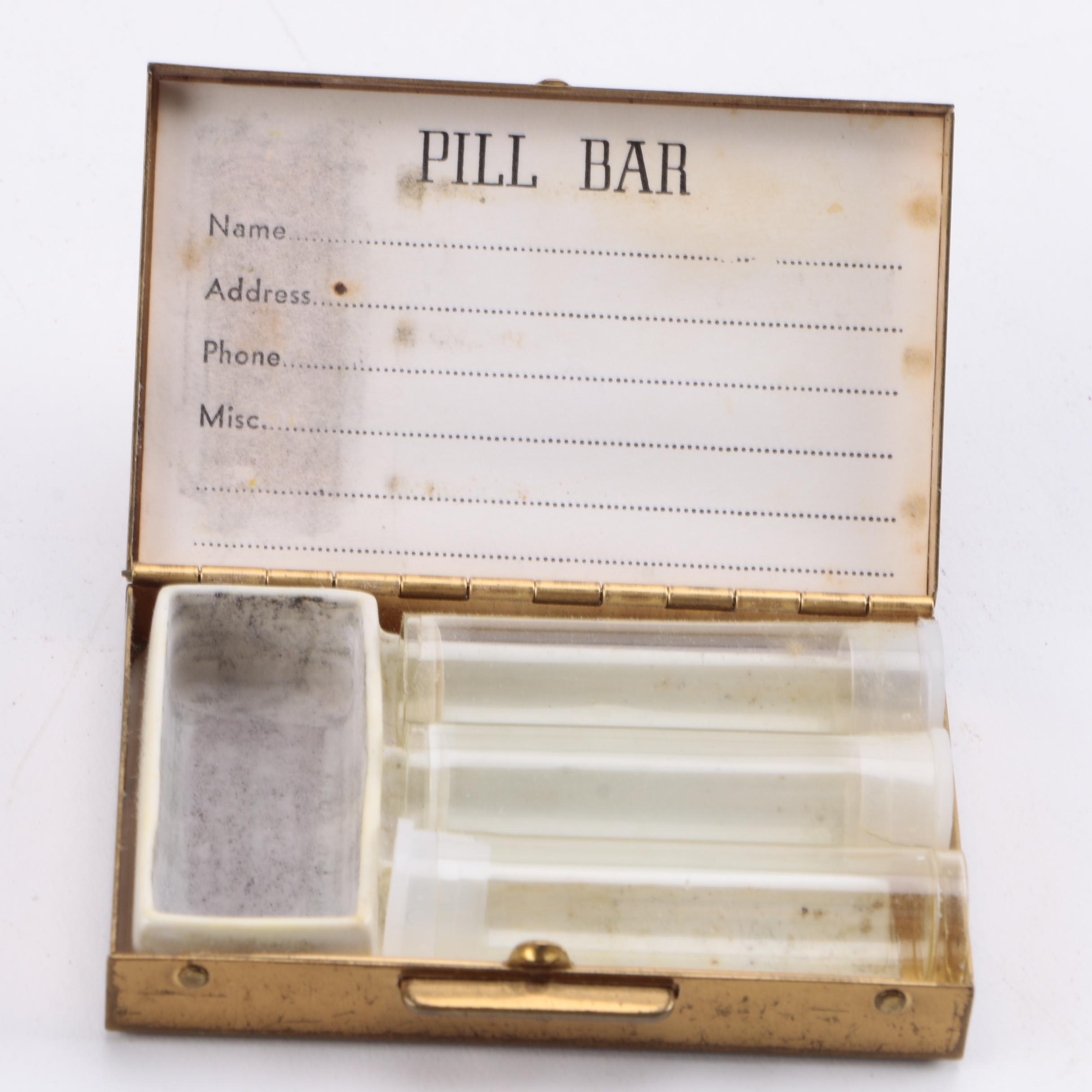 Décor and Vanity Accessories Featuring Charles Field Haviland