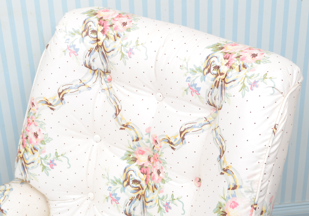 Vintage Floral Upholstered Lounge Chair